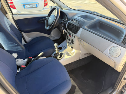 Fiat Punto 1.2 16V 5P Emotion