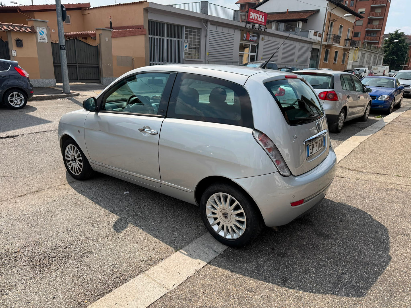 &nbsp;LANCIA YPSILON 1.3 MJT 75 CV PLATINUM – EURO 5