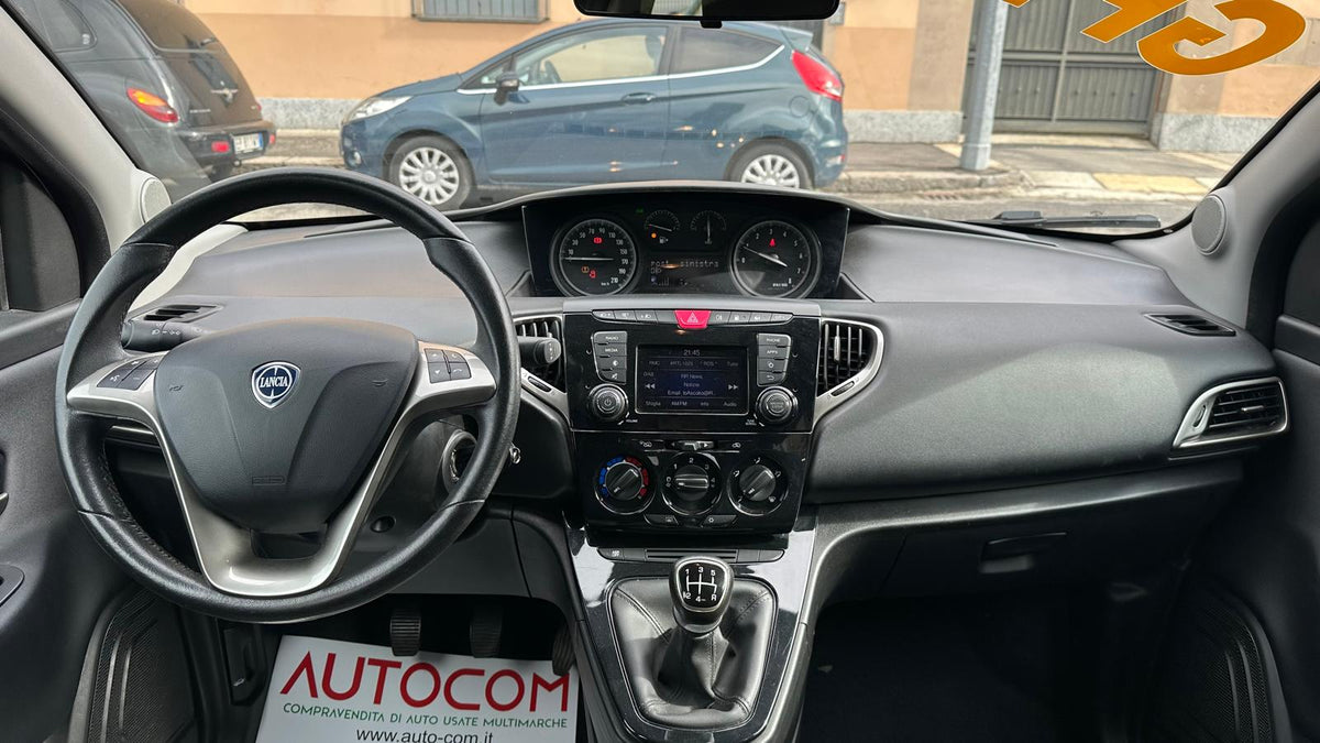 LANCIA YPSILON 1.2 69 CV GPL ECOCHIC MONOGRAM 5 PORTE – EURO 6
