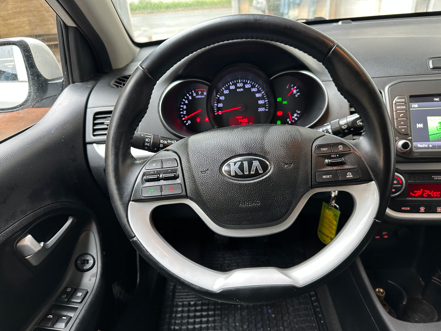 KIA PICANTO 1.0 ECOGPL GLAM – COMPATTA, ECONOMICA E SUPER ACCESSORIATA!