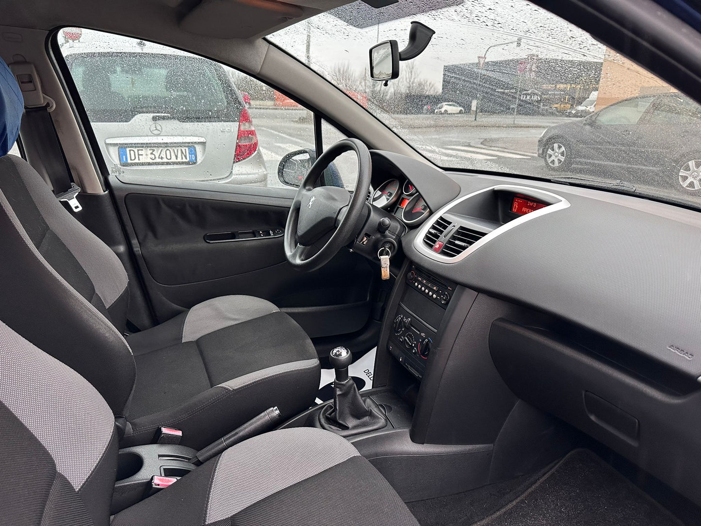 PEUGEOT 207 1.4 VTi XS – GPL
