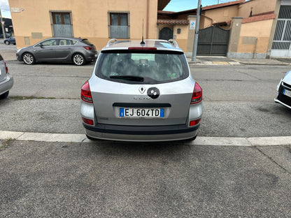 Renault Clio 1.2 16V SporTour Live! – Luglio 2011 – €2.990
