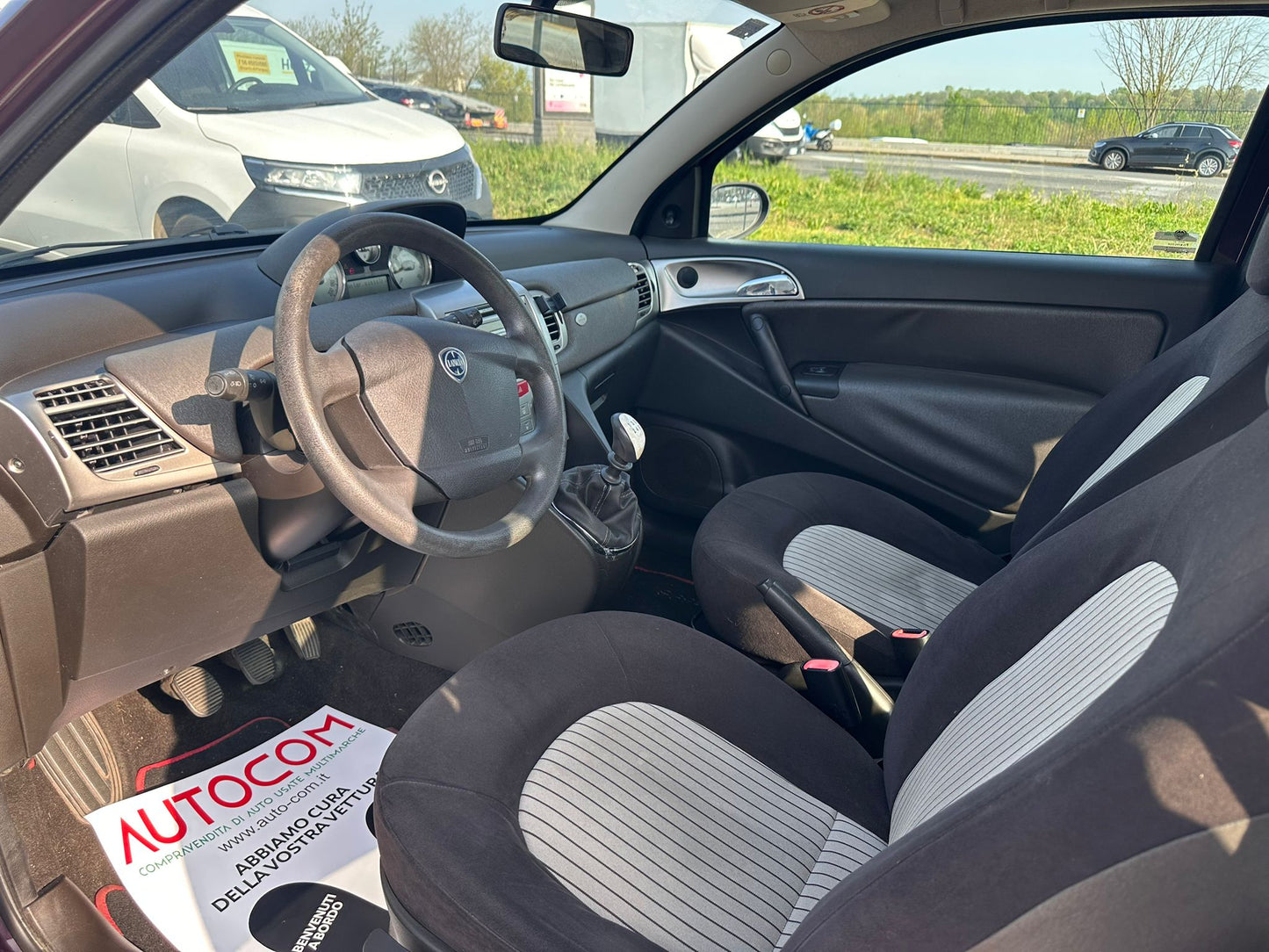 Lancia Ypsilon 1.2 Versus