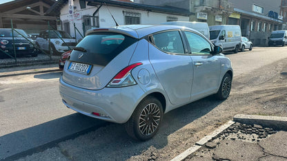 LANCIA YPSILON 1.2 69 CV GPL ECOCHIC GOLD – EURO 6