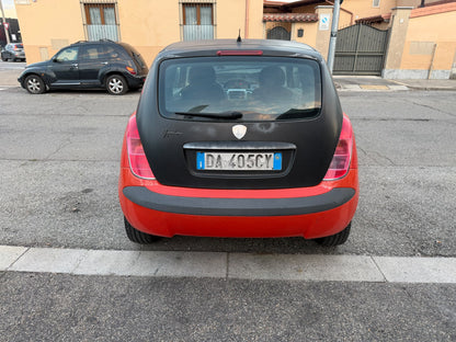Lancia Ypsilon 1.2 60 CV: vista posteriore