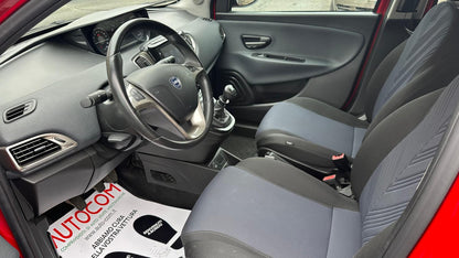 LANCIA YPSILON 1.0 FIREFLY HYBRID ECOCHIC GOLD 69 CV – EURO 6