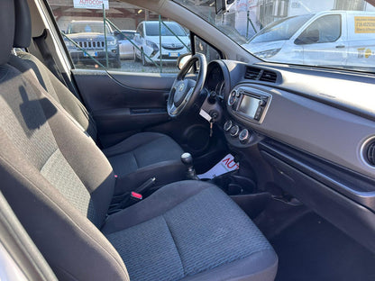 Toyota Yaris III 1.0 5P LOUNGE