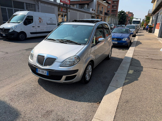 LANCIA MUSA 1.4 16V PLATINO – TETTO PANORAMICO APRIBILE