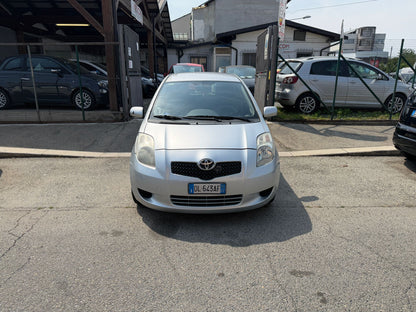 TOYOTA YARIS 1.4 D-4D 90 CV M-MT NAVI – CAMBIO AUTOMATICO