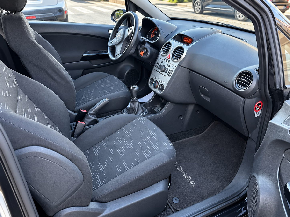 OPEL CORSA 1.2 3P B-COLOR 86 CV – BENZINA – EURO 5