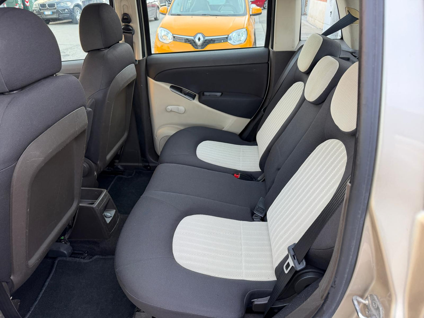 Lancia Musa 1.4 16V PLATINO PLUS