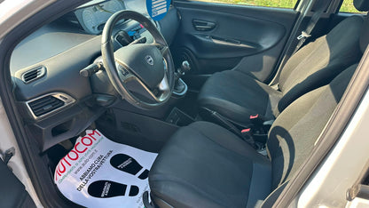 LANCIA YPSILON 1.2 69 CV GPL ECOCHIC GOLD – EURO 6