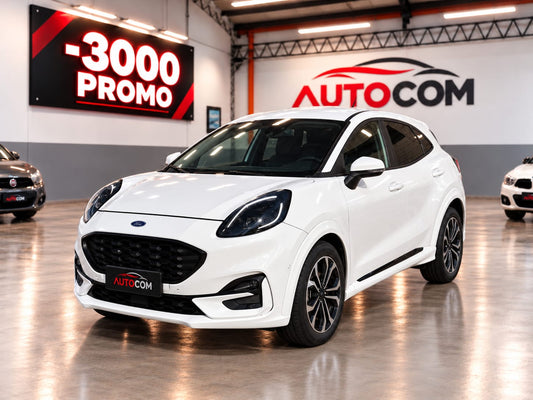 Ford Puma 1.0 EcoBoost Hybrid 125 CV S&S ST-Line X: vista esterna di tre quarti anteriore