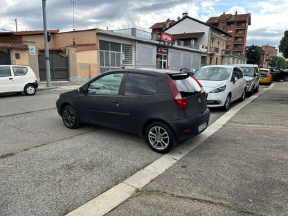Fiat Punto 1.2 3P Dynamic GPL – Giugno 2005 – €2.700