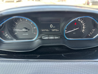 PEUGEOT 2008 1.2 PURETECH TURBO 110 S&S BLACK MATT – ELEGANZA, TECNOLOGIA E GUIDA DINAMICA