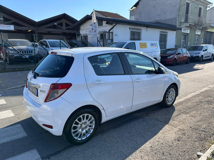 Toyota Yaris III 1.0 5P LOUNGE
