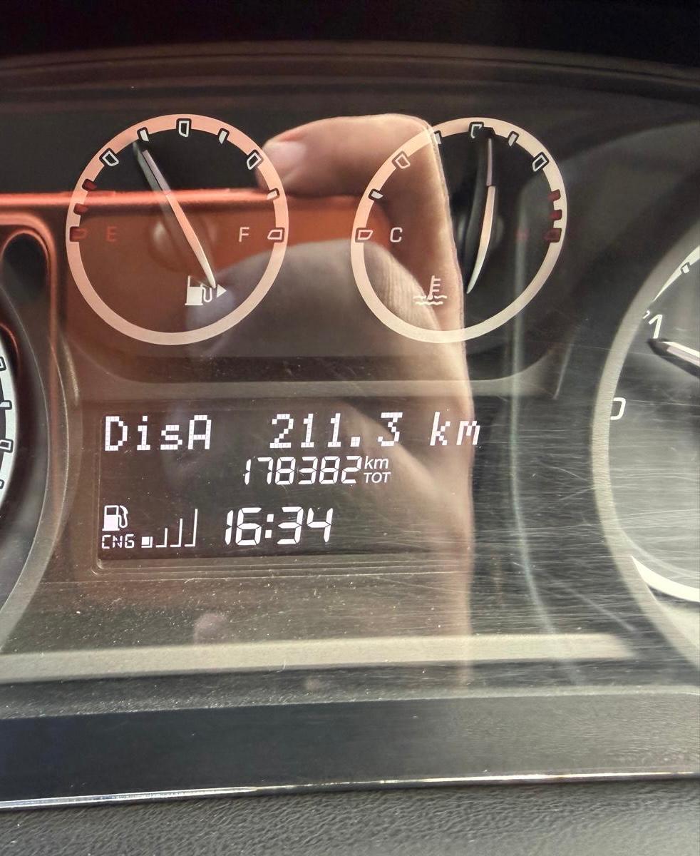 LANCIA YPSILON 0.9 TWINAIR 85 CV 5P GPL ECOCHIC GOLD