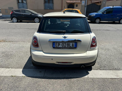 MINI ONE 1.6 16V – STILE ICONICO E GUIDA DIVERTENTE