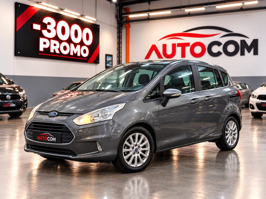 Ford B-Max: vista esterna di tre quarti anteriore