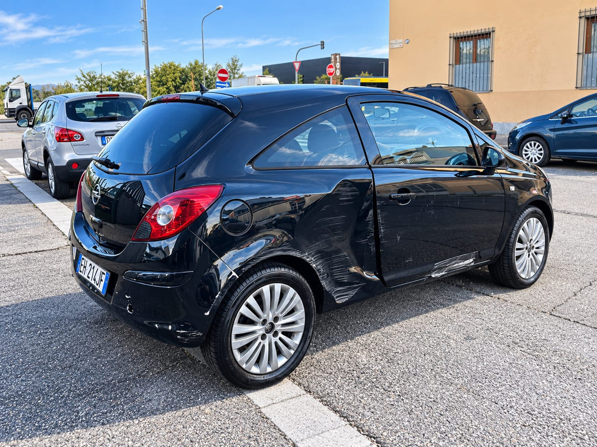OPEL CORSA 1.2 3P B-COLOR 86 CV – BENZINA – EURO 5