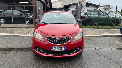 LANCIA YPSILON 1.0 FIREFLY HYBRID ECOCHIC GOLD 69 CV – EURO 6